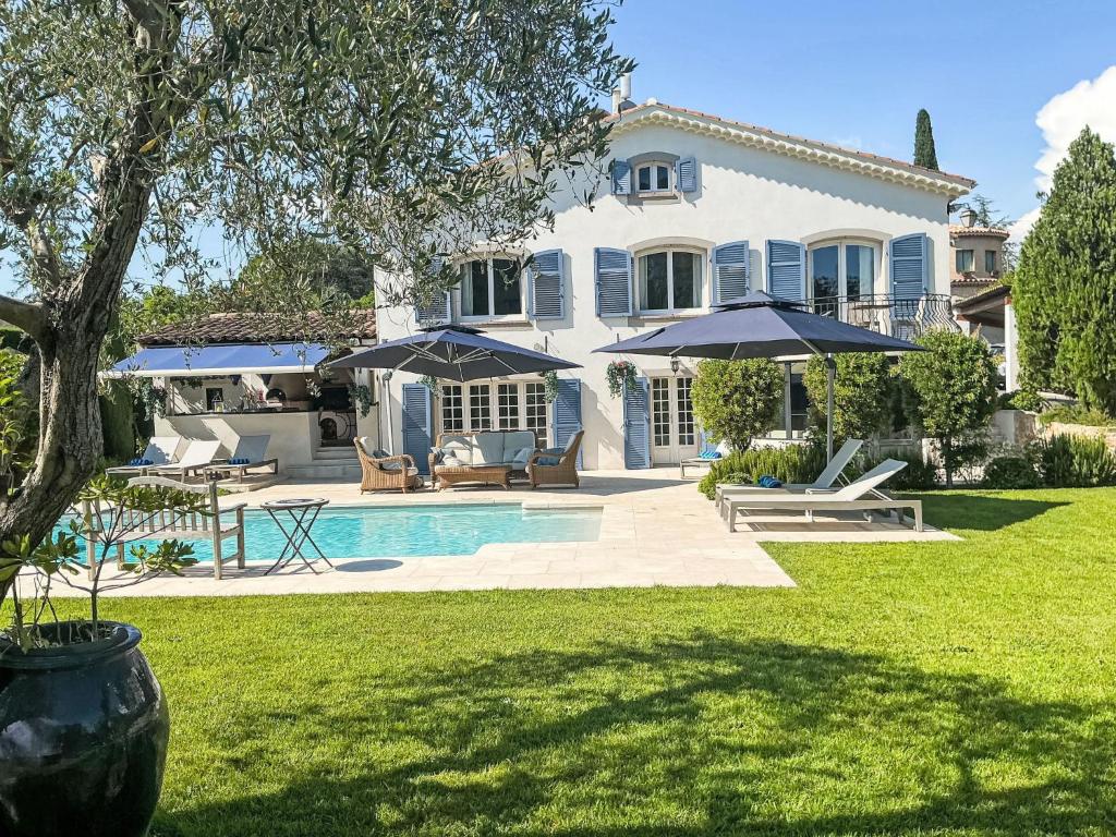 Holiday Home Villa mit privatem Pool und Fitnessraum by Interhome - 1