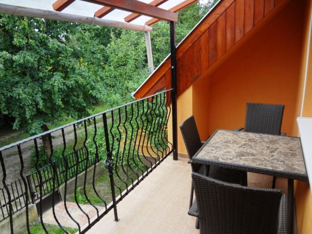 Horvath Apartmanhaz photo