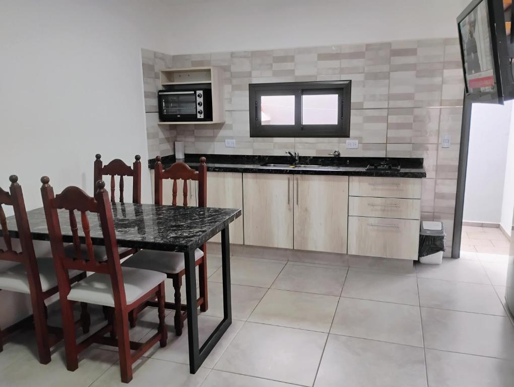 Departamento duplex centro con asador y pileta - 2