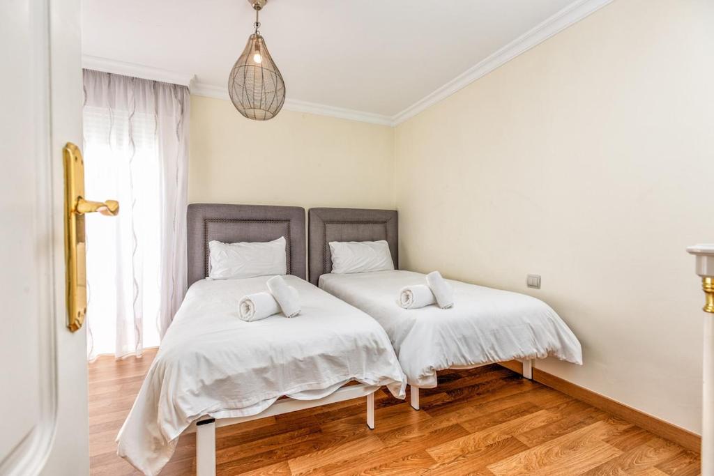 3 Bedroom duplex with pool in Puerto Banus - 5