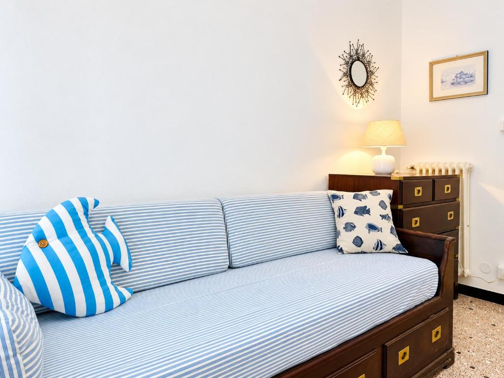 Hostdomus - Sea View Suite - 4