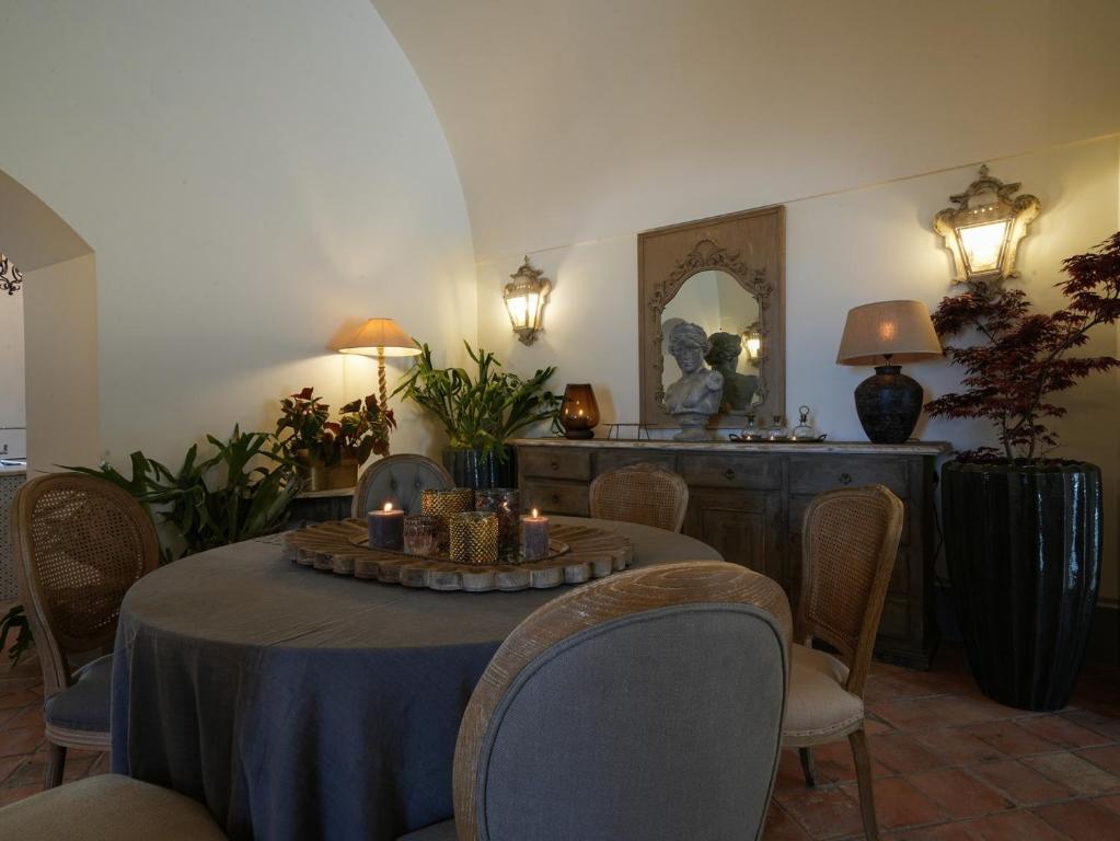 Modern & Private Villa in Unique Location, Pool and Sunset Terrace - 4