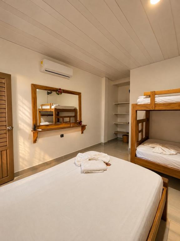Hotel Roca Fuerte - 4