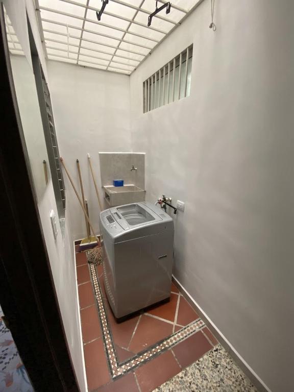 Comodo apartamento para parejas en Bello - 2