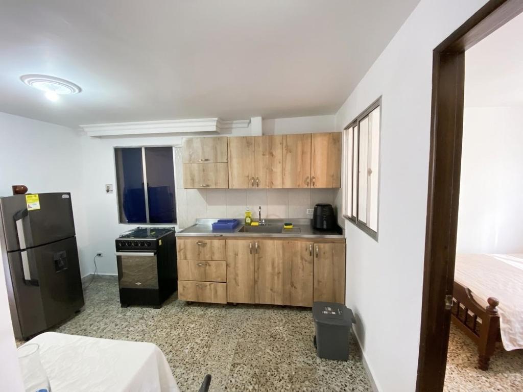 Comodo apartamento para parejas en Bello - 3