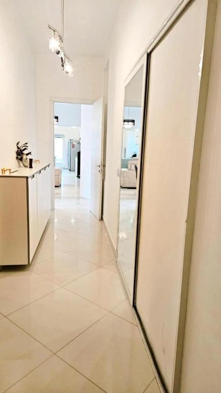 Spacious 3-Room Apartment in Belgrade Center - 3