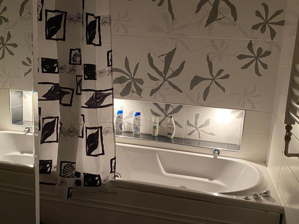 Spacious 3-Room Apartment in Belgrade Center - 4