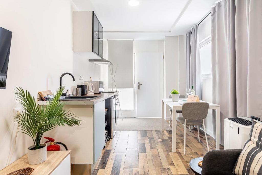 GuestReady - Modern Studio for Two - 1