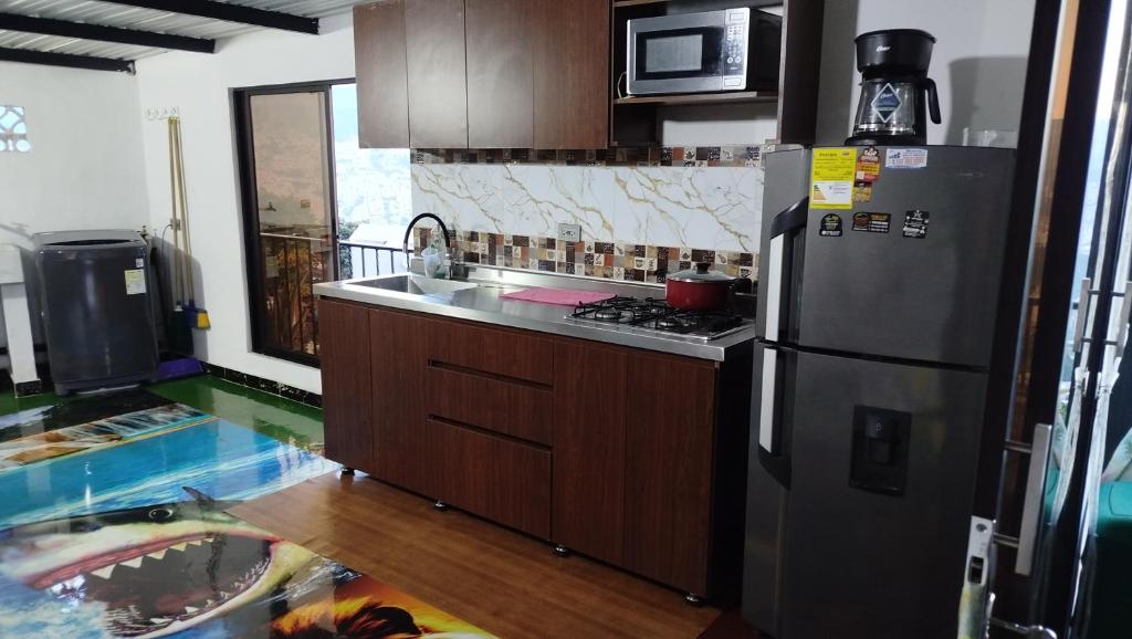Apartamento con jacuzzi y terraza - 2