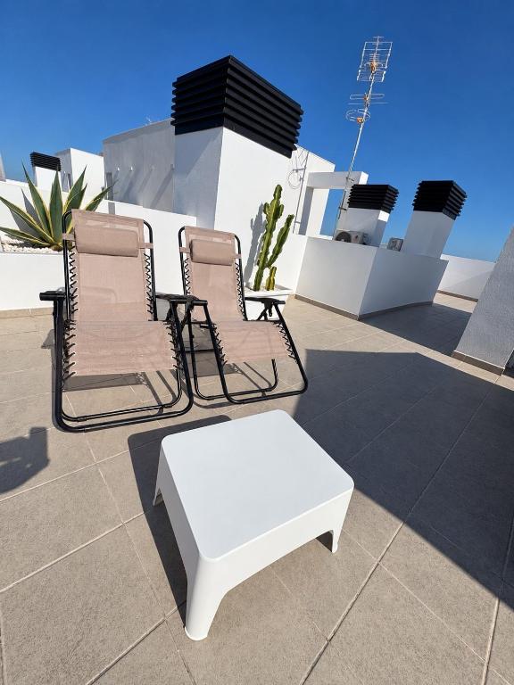 AP-2 XimoApartments Ático Dúplex con Piscina y Parking - 3