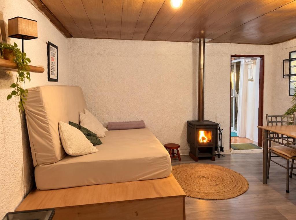 A bright little house in a central location with a wood-burning stove - 1