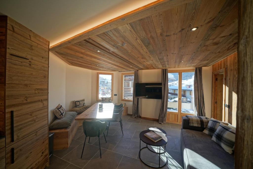 Coeur du Village - Superbe Appartement neuf LUXE - 1