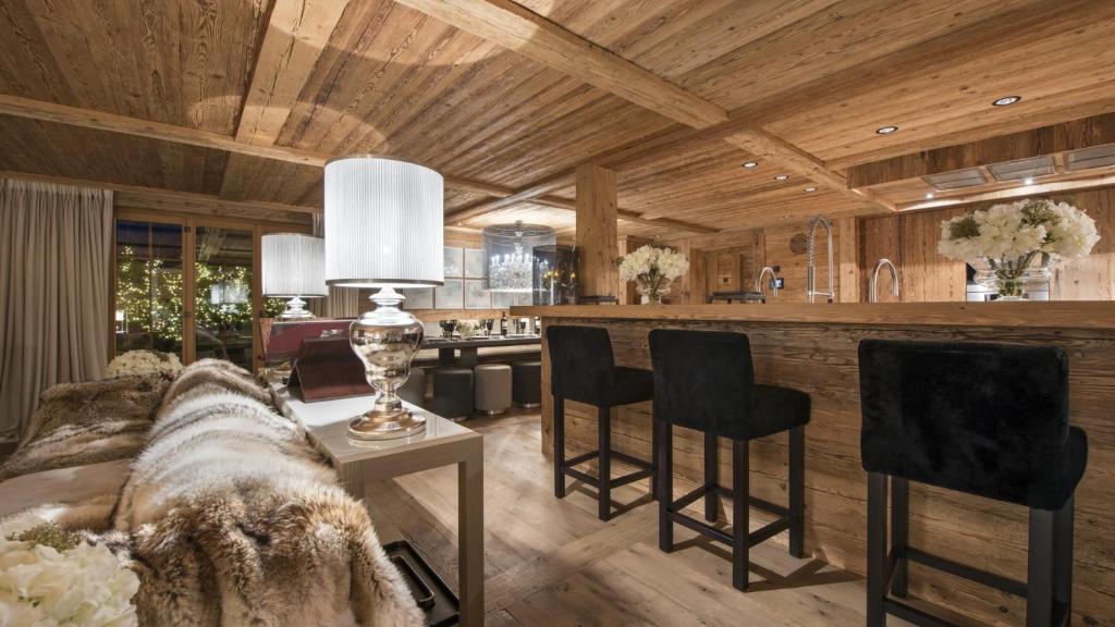 Luxury Chalet La Clusaz with Pool - 3