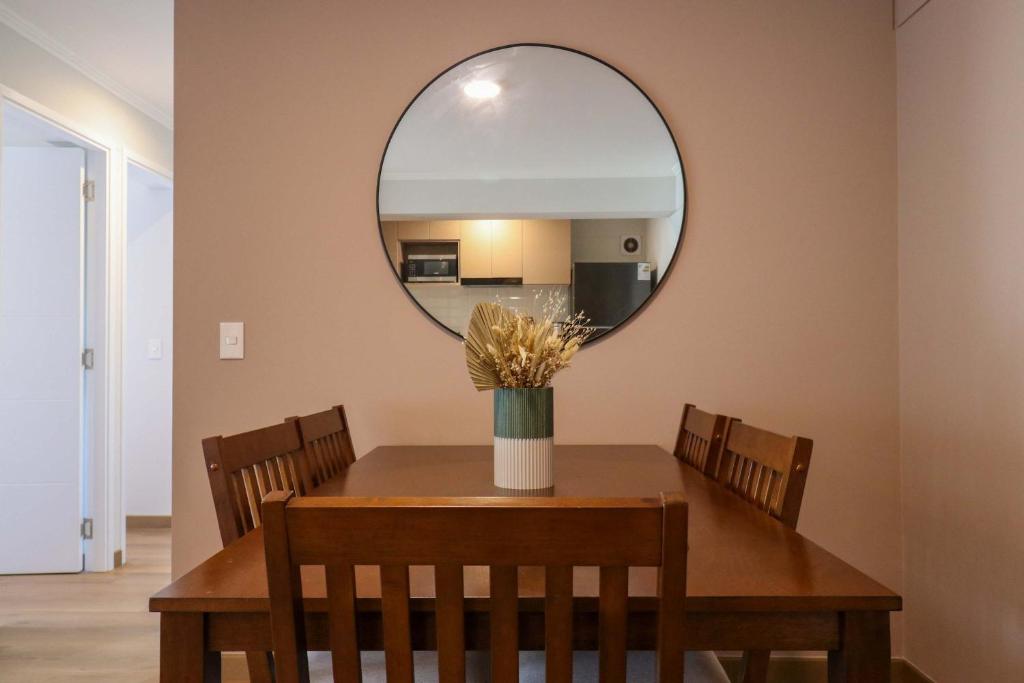 Deluxe 3BR with Balcony in Prime Miraflores - 4