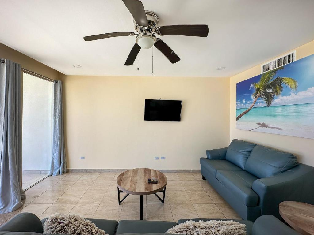 Relaxing Ground-Floor 2BR Condo #107 - 3