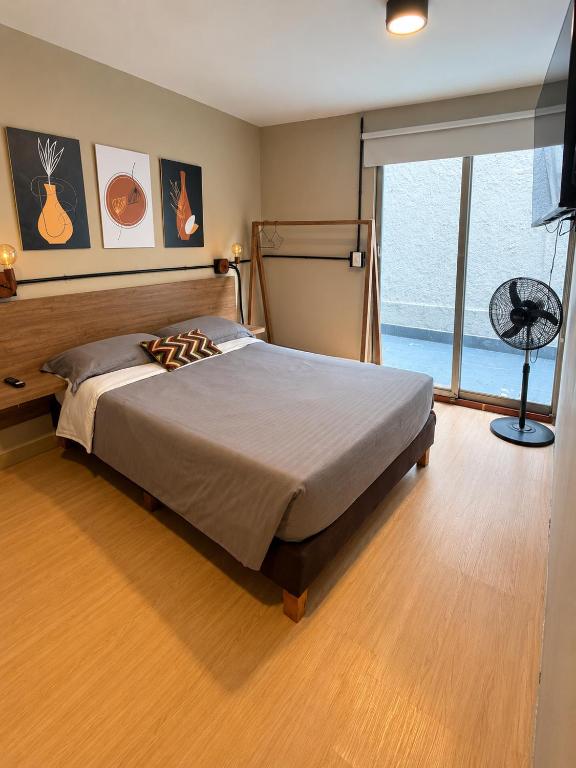 Apartamento privado con patio interno en Medellín ONE103 By Roots Rentals - 2