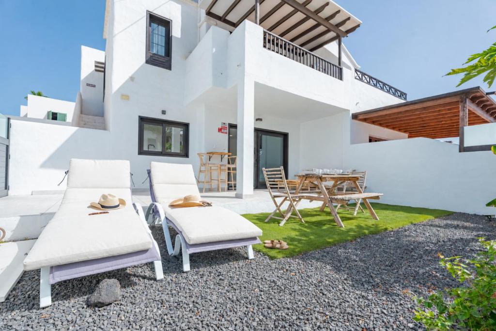 Casa Marlena - Private Terrace- 4 min to the beach by Lanzarote Vacation Homes - 1