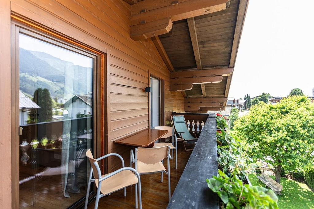 2025 Newly renovated holiday apartment Tauernblick - 2