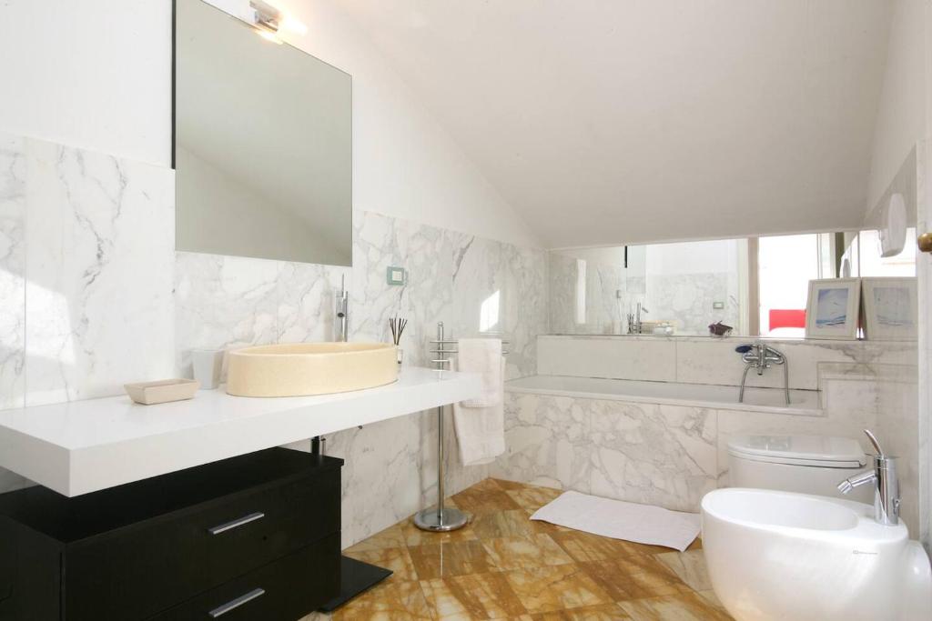 D'Azeglio Apartments - 4