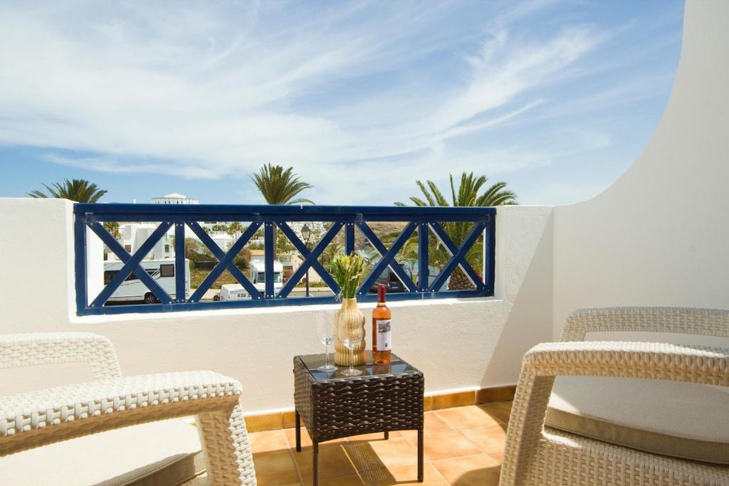 Villa Maitri - By AZ Rentals - 2