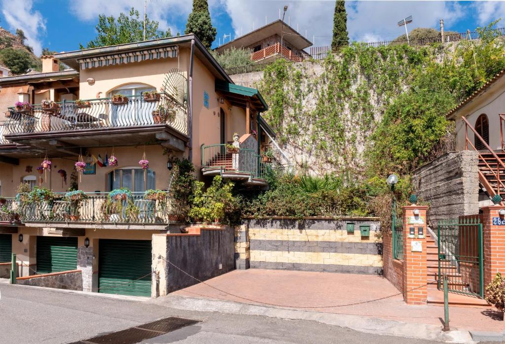 Holiday Home Don Alfio - 2