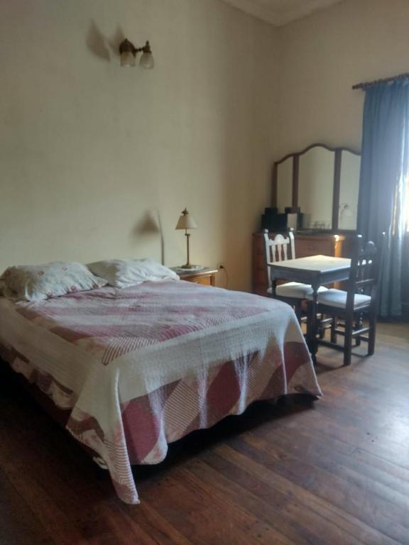 Hostel Corrientes - 1