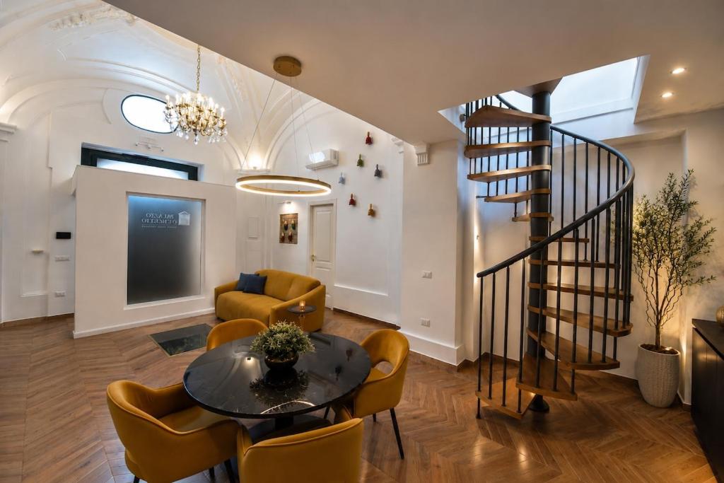 Palazzo700 by Ciotola Apartments near Naples Airport - 3