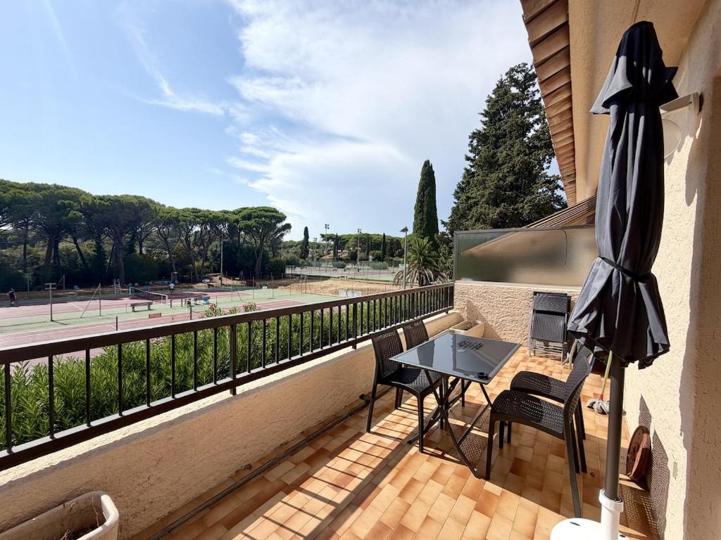 Studio avec mezzanine, climatisé, accès privé golf - 1