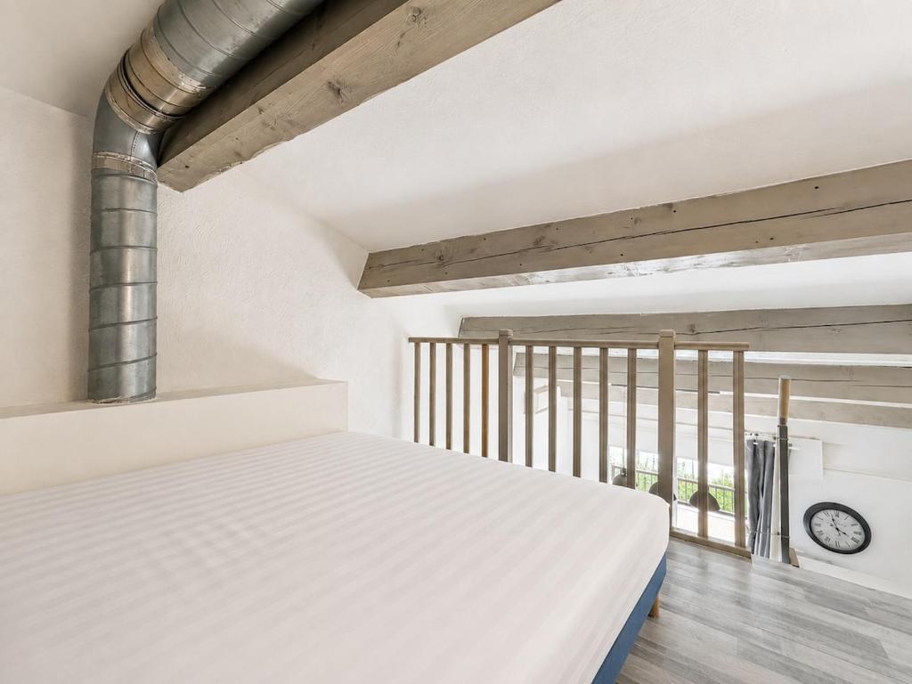 Studio avec mezzanine, climatisé, accès privé golf - 2