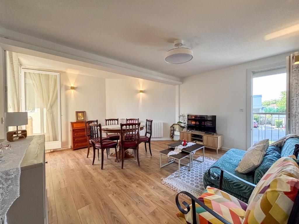 Appartement lumineux 2 chambres, loggia, place de parking - 5