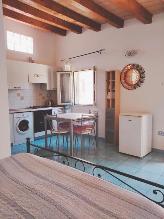La Maddalena Cozy studio apartment - 1