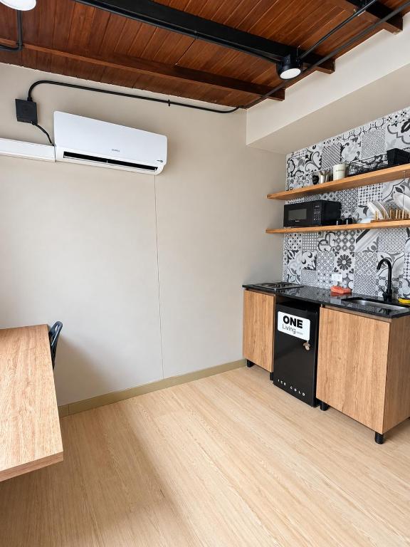 Alojamiento sector Universidad de Medellín - ONE205 By Roots Rentals - 4