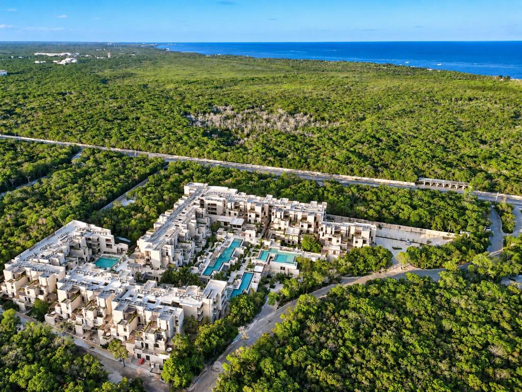 Gran Haven 3BR Private Pool and Hot Tub 5 Min to Beach 4 Infinity Pools - 1