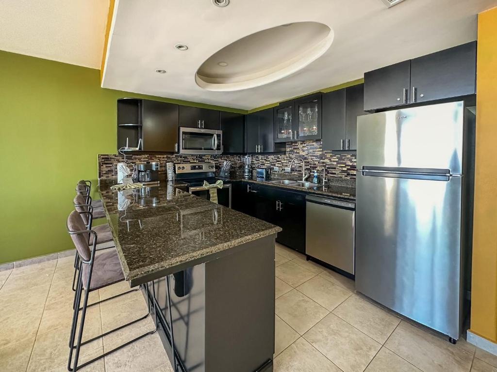 Upscale Ocean View 2BR Condo #509 - 4