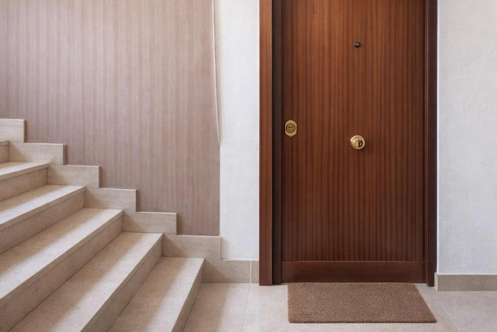 Chic Rome Apartment Near Metro B & Colosseum - 5
