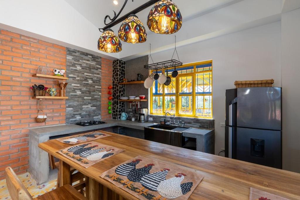 La Chapolera with Hot Tub and Free Private Parking - 5