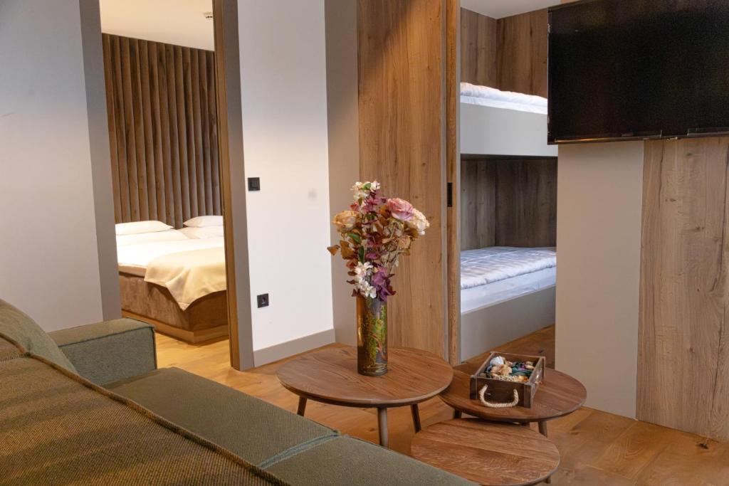 Apart-hotel Pahulja Apartment 202 - 4