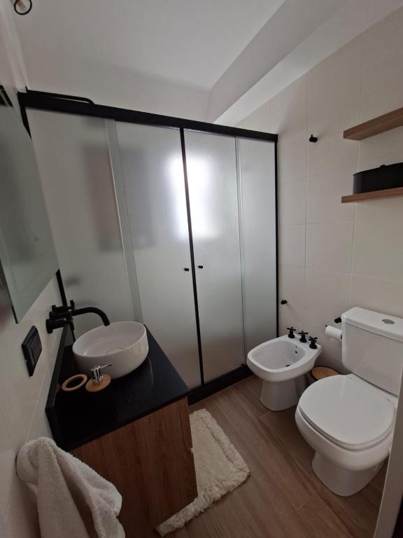 Exclusivo Semipiso con Balcón Techado y Gran Vista a metros del Hospital Italiano - 3