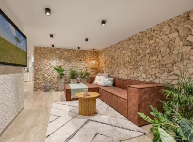 Duplex de 5 habitaciones con jacuzzi Poblado, Medellin - 2