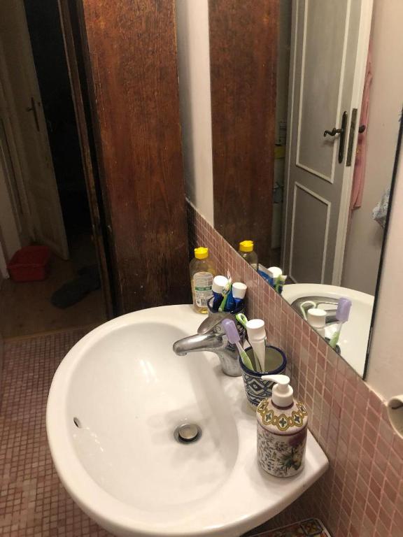 Room for female students & professionals in Central Rome - 5