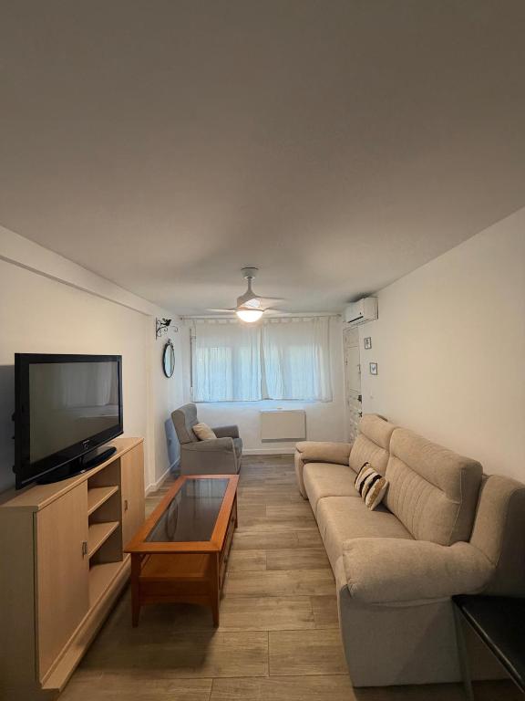 MalagaOnBeach 3 - Huelin - a 5 min de la playa y del centro - Two bedrooms - up to 4 people - 1