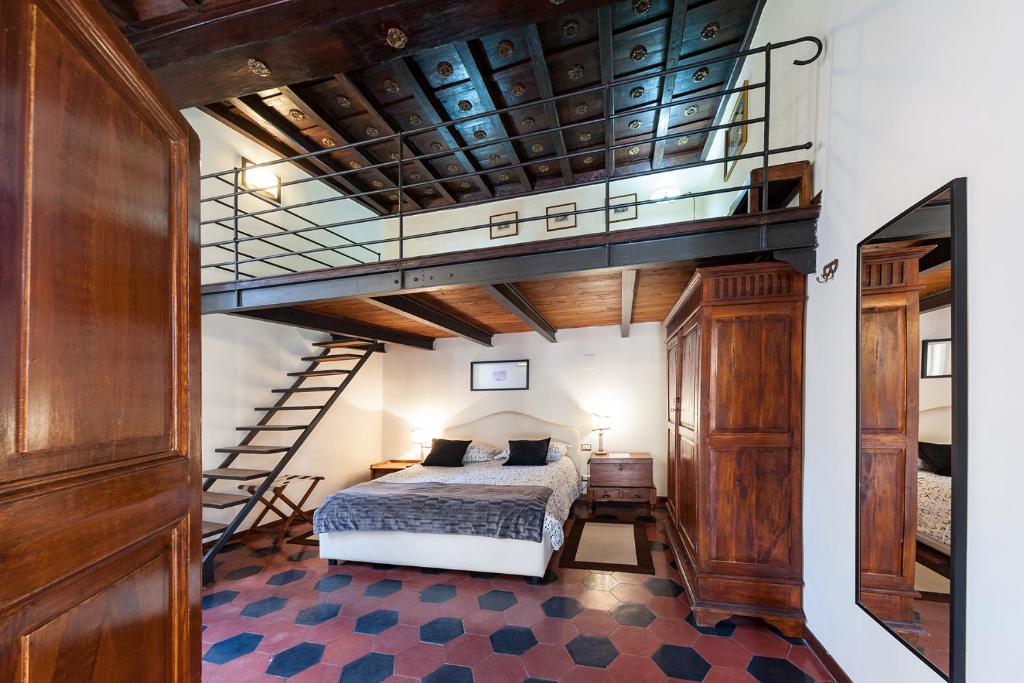 Delightful Piazza di Spagna with balcony - 3