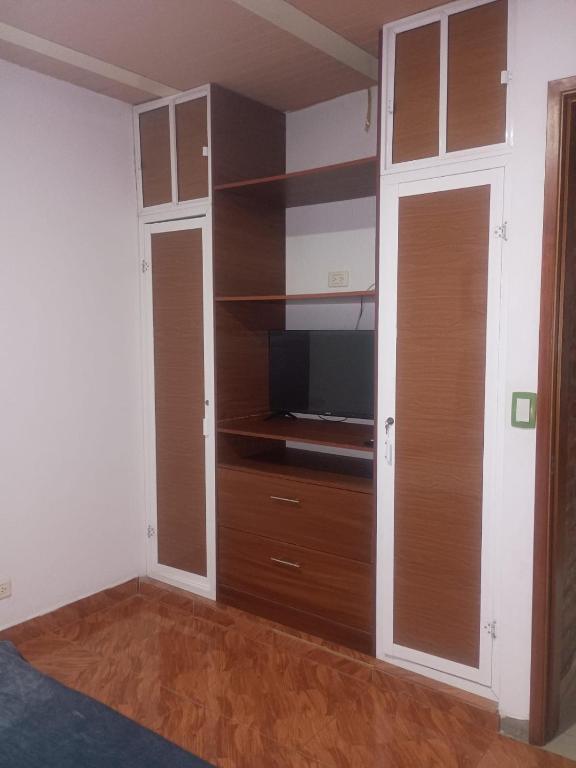 room in a family home - 3