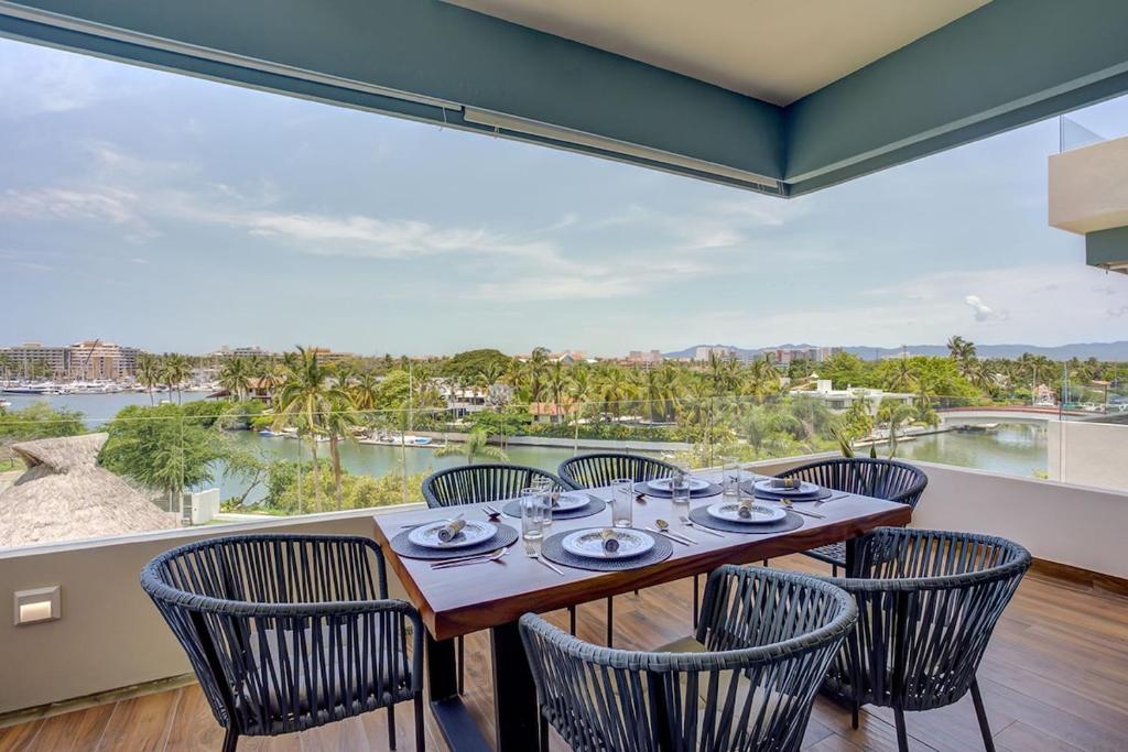 Condominium with Wonderful View and Large Pool - 4