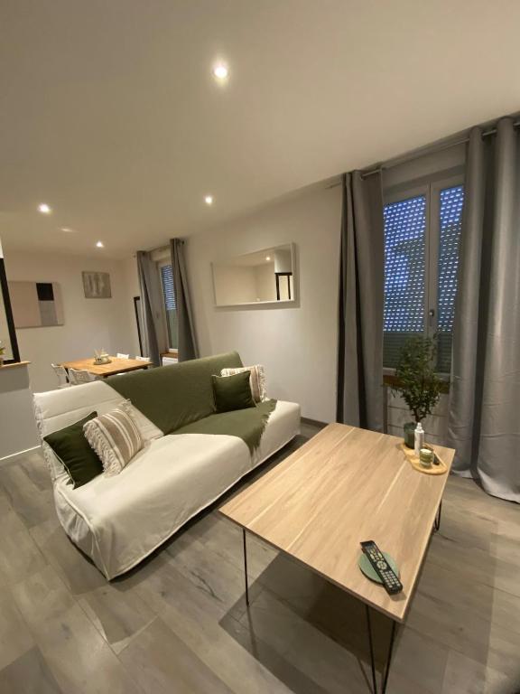 Charming accommodation in Ville-des-Sacres in Champagne! - 3