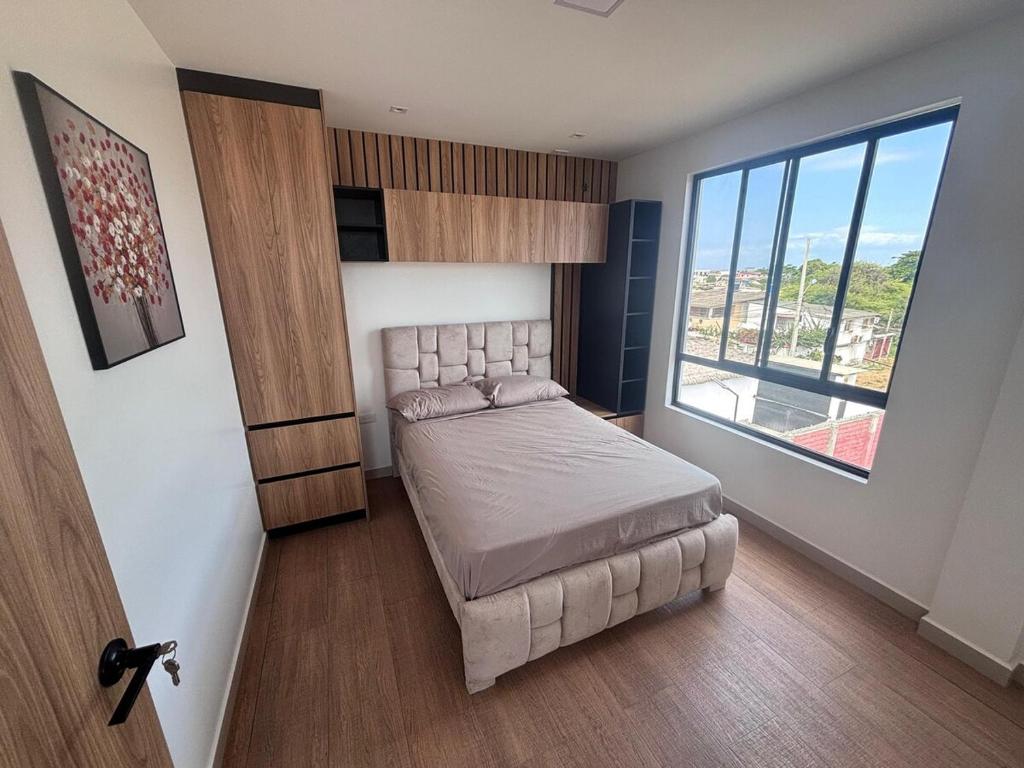 Comfortable apartment with ocean views - 3