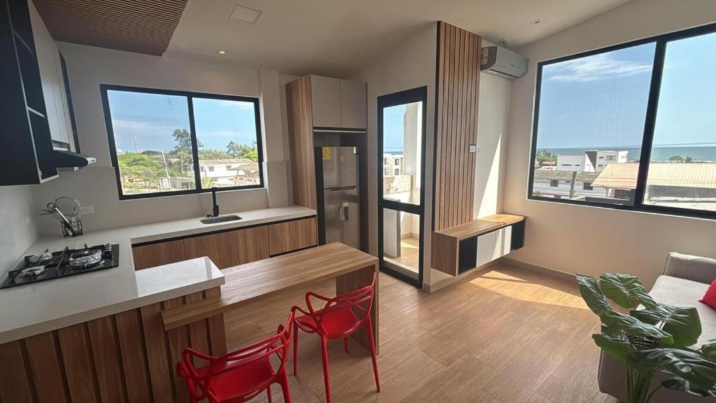 Comfortable apartment with ocean views - 5