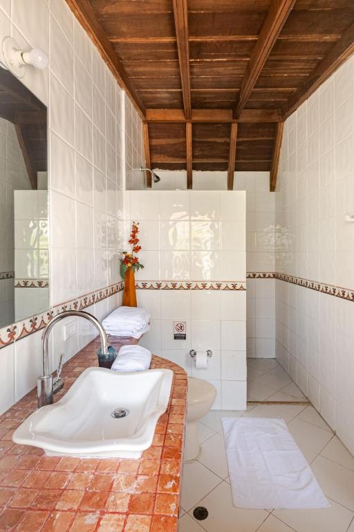 Luxury 5 Bedroom Old Town House - 2