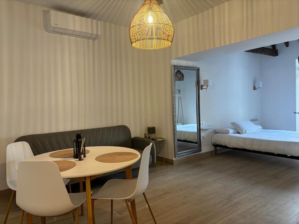 LHUZ Suite - 5