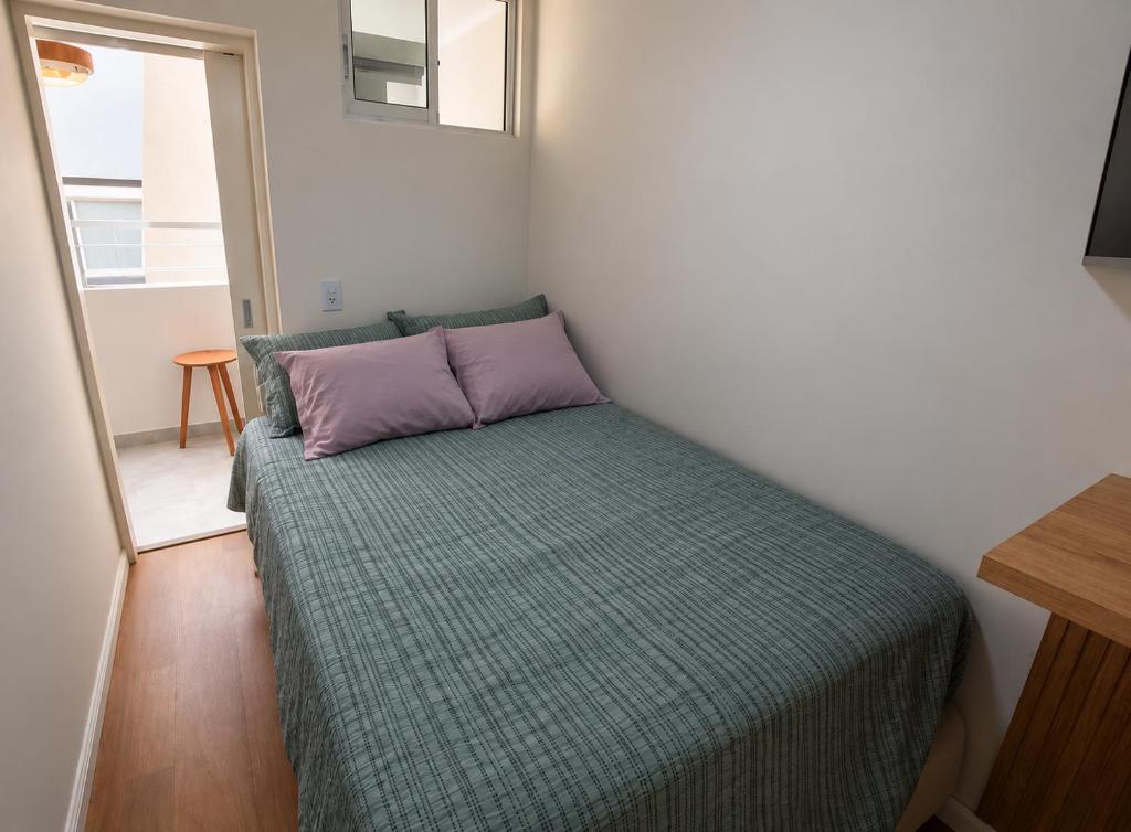 Miraflores near Kennedy Park 1BR with Home Office - 3